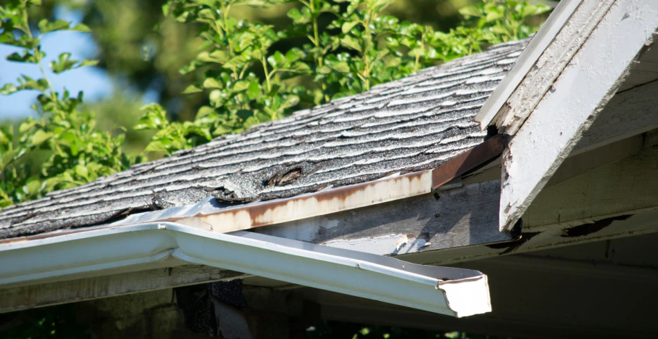 Storm Damage Roofing Services (1)